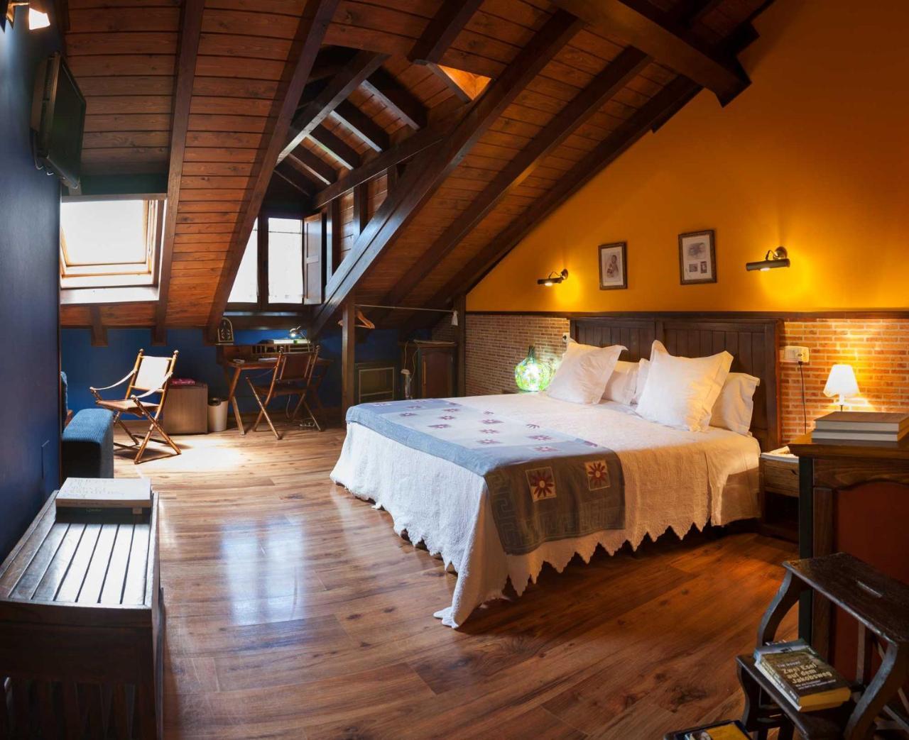 Micro-Hostal La Puerta Del Perdon Вилафранка дел Биерсо Екстериор снимка